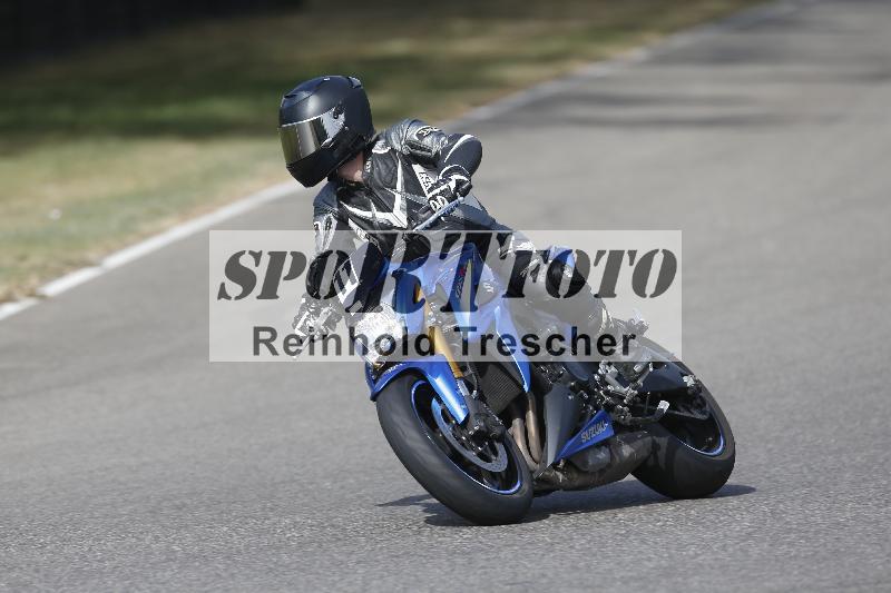 /37 09.08.2026  Pluess Motosport ADR/Einsteiger/11